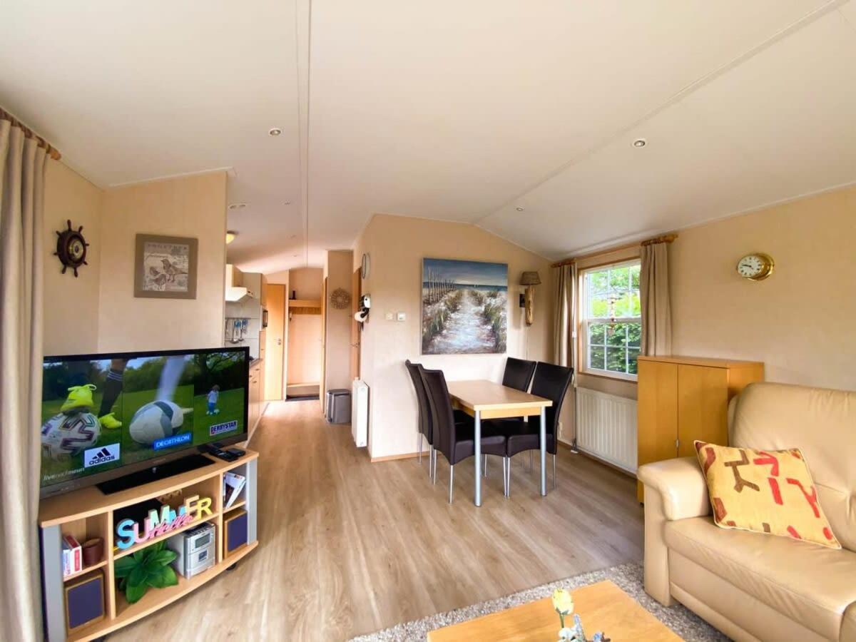 فيلا Hello Zeeland - Vakantiehuis Paarlhof 51 غرويدي المظهر الخارجي الصورة